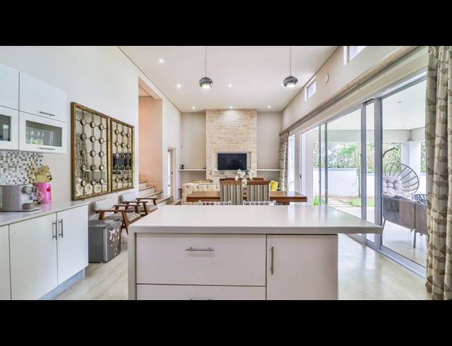 3 BEDROOM HOUSE FOR SALE IN MONTROSE
